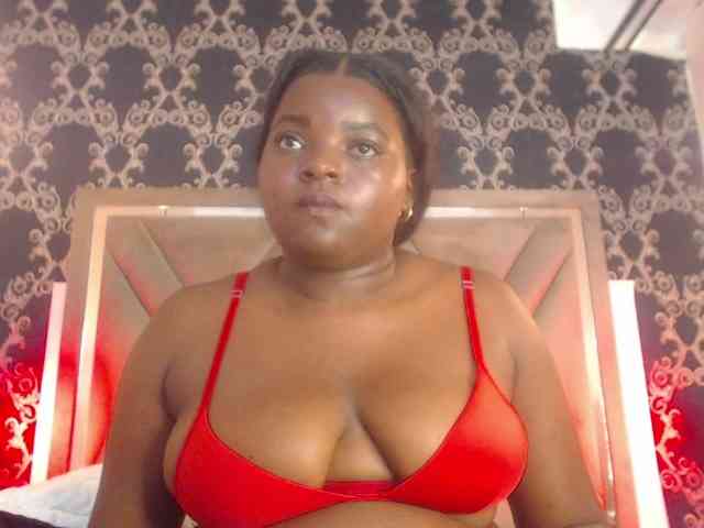 SaraThomas webcam