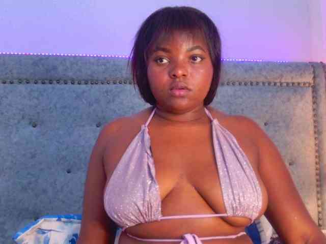 SaraThomas webcam