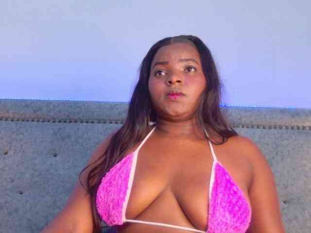 SaraThomas webcam