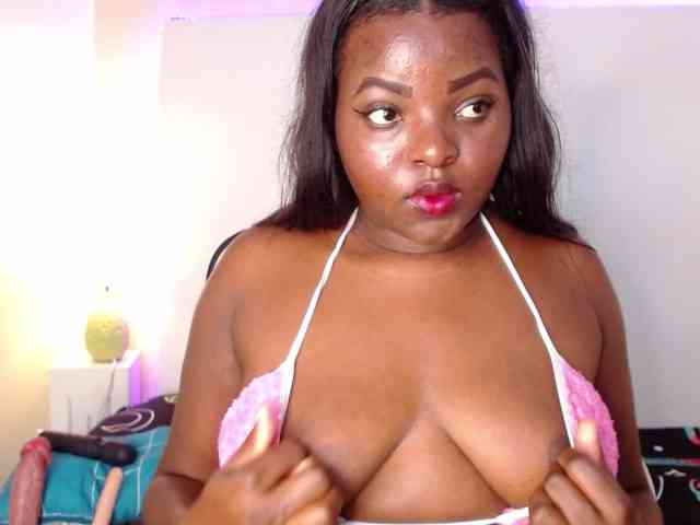 SaraThomas webcam