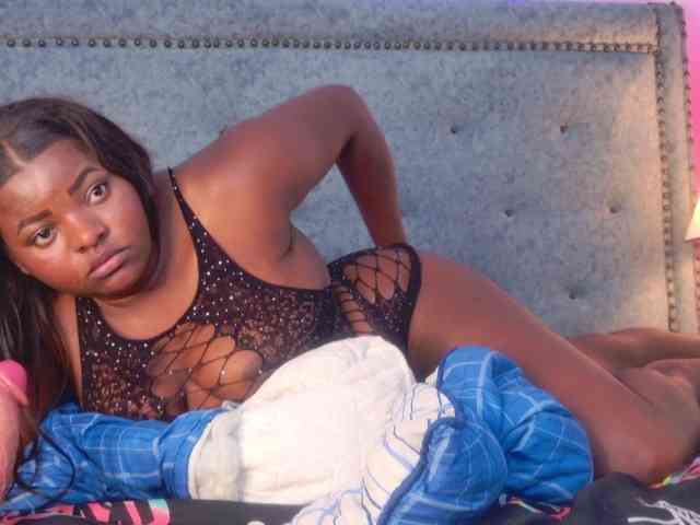 SaraThomas webcam