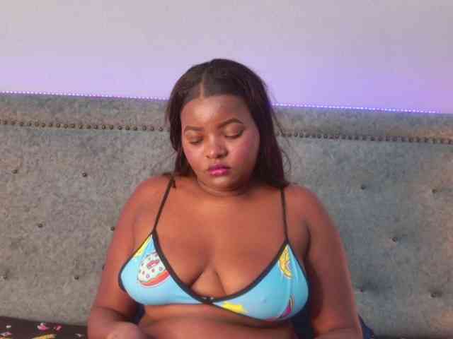 SaraThomas webcam