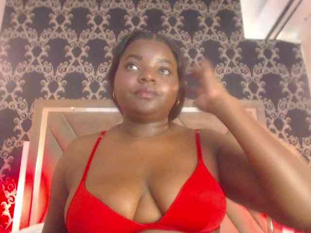 SaraThomas webcam
