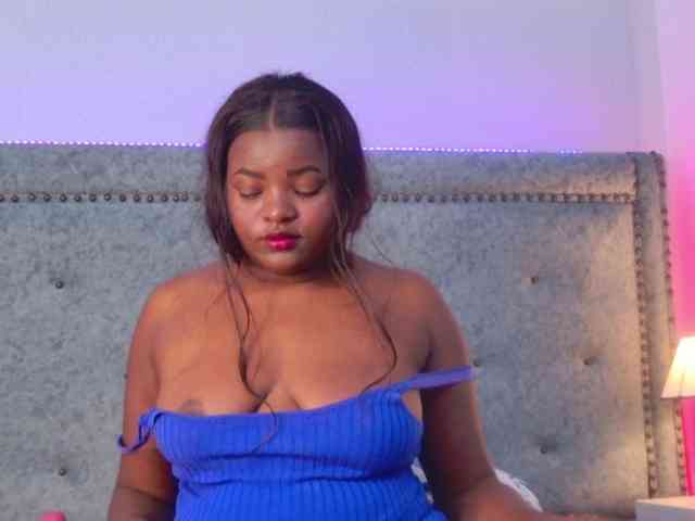 SaraThomas webcam