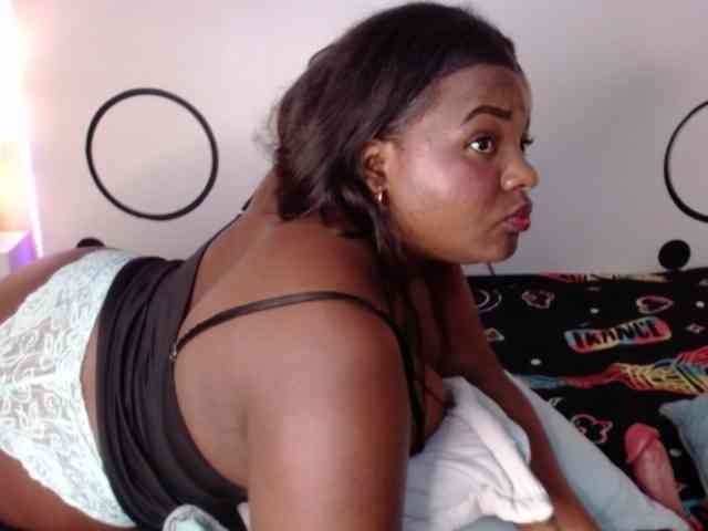 SaraThomas webcam
