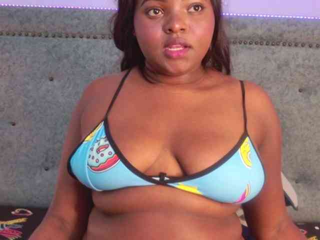 SaraThomas webcam