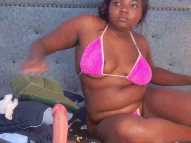 SaraThomas webcam