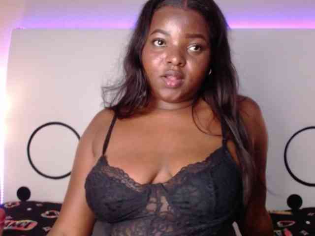 SaraThomas webcam