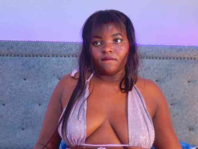 SaraThomas webcam
