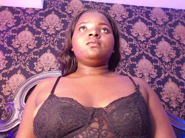 SaraThomas webcam
