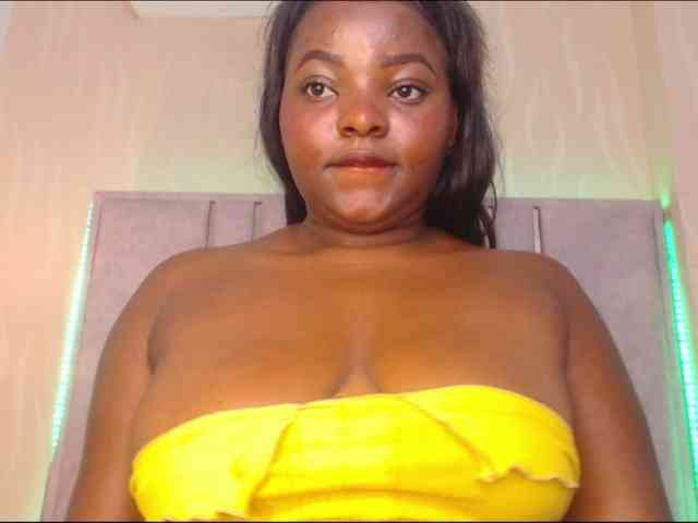 SaraThomas webcam