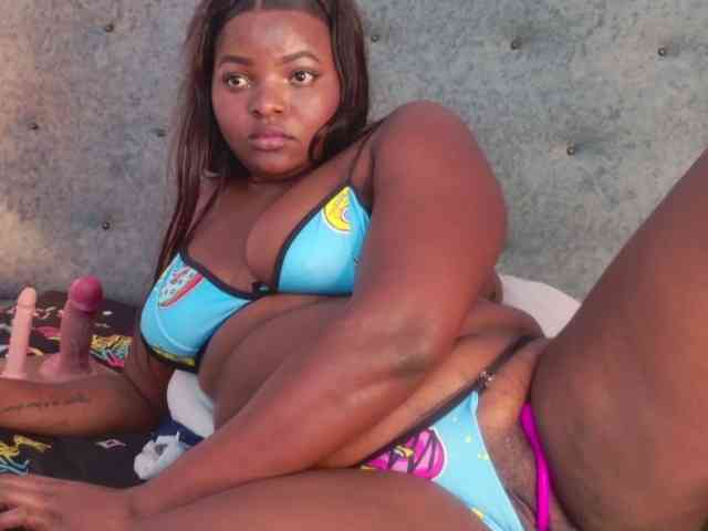 SaraThomas webcam