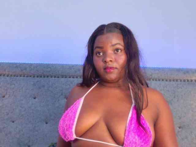 SaraThomas webcam
