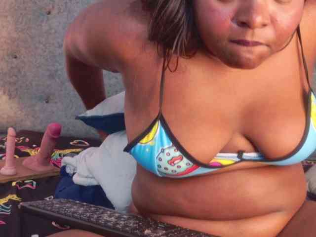 SaraThomas webcam