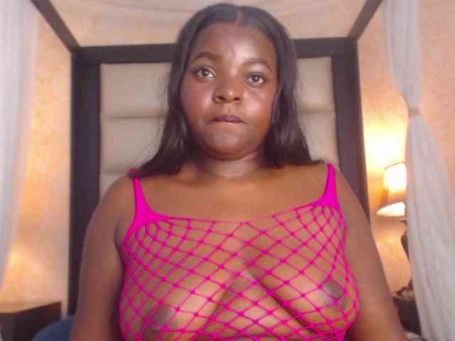 SaraThomas webcam