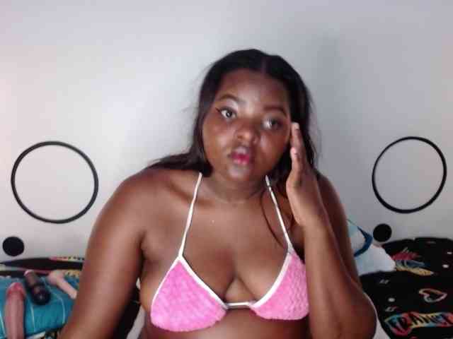 SaraThomas webcam