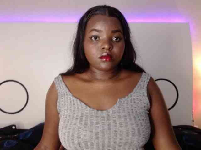 SaraThomas webcam
