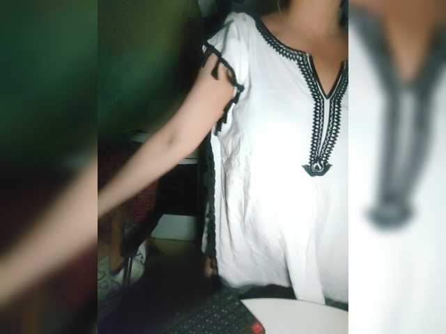 Bessandkaty55 live cam on BongaCams
