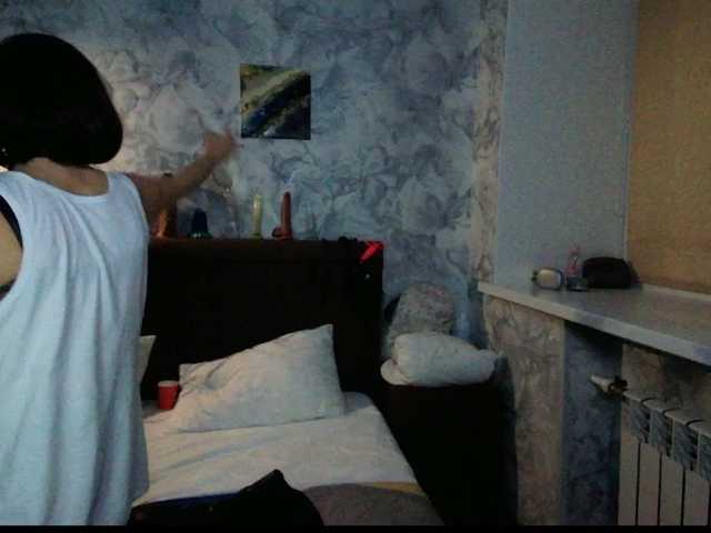 Bessandkaty55 live cam on BongaCams