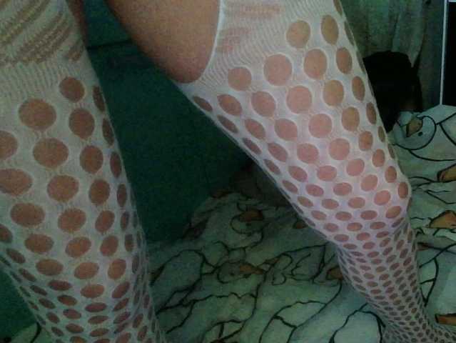le modèle Bessandkaty55 est en webcam porno dans un show sur le site bongacams, il possède les tags suivants: White/Caucasian,Blonde,Shaved