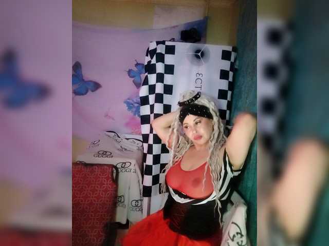 Bessandkaty55's BongaCams show and profile