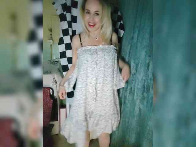 Acest model este live acum. Bessandkaty55