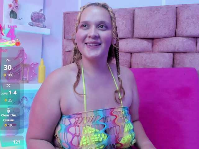 Dulcenoa's BongaCams show and profile