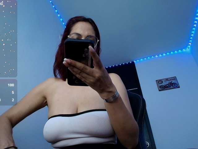 Angelblackhot live cam on BongaCams