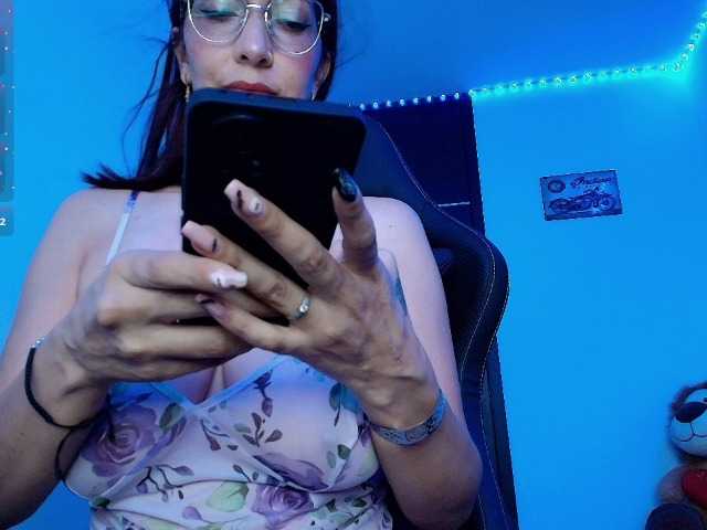 Angelblackhot live cam on BongaCams