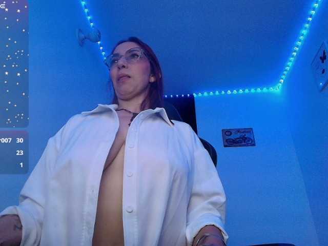 Angelblackhot live cam on BongaCams