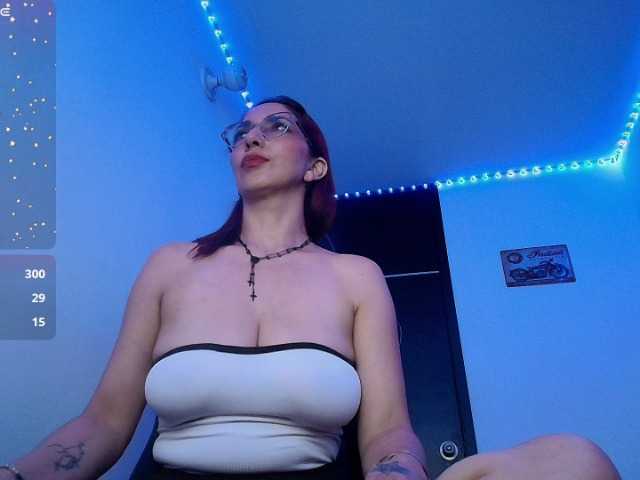 Angelblackhot live cam on BongaCams