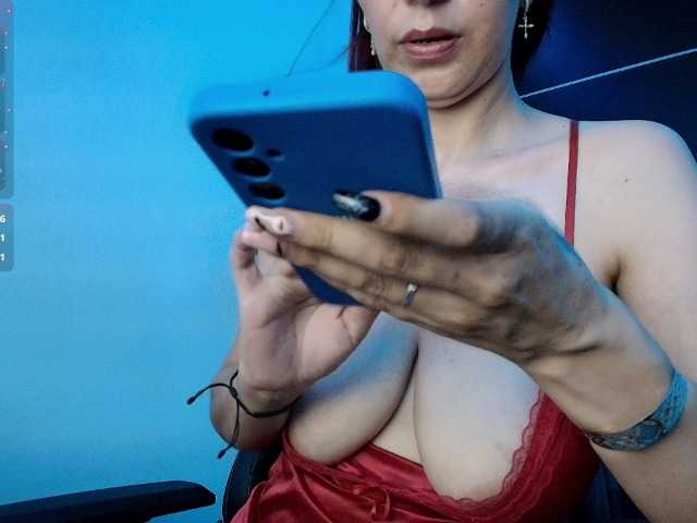 Angelblackhot live cam on BongaCams