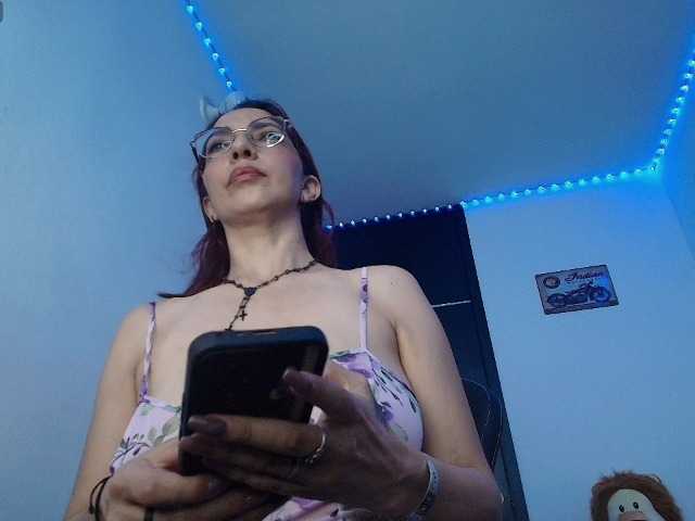 Angelblackhot live cam on BongaCams