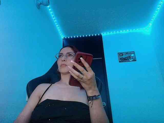 Angelblackhot webcam