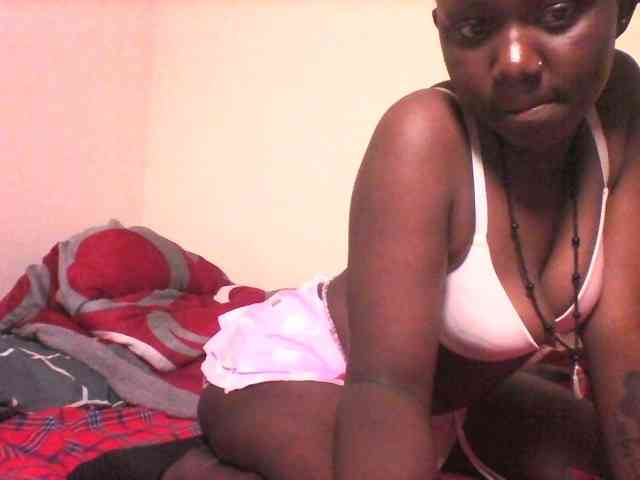 Naughty-Lynne webcam