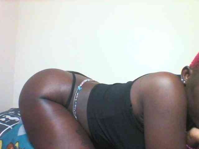 Naughty-Lynne webcam