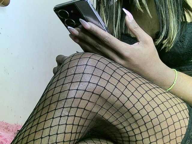 Jade-Esmeralda live webcam show