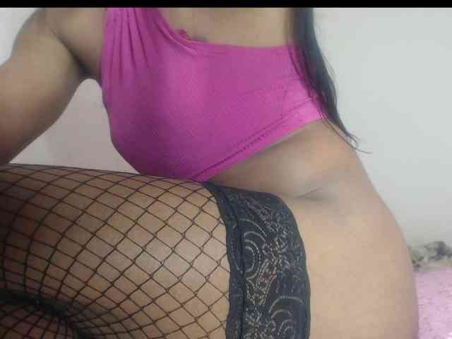 Jade-Esmeralda Sex Cam Show