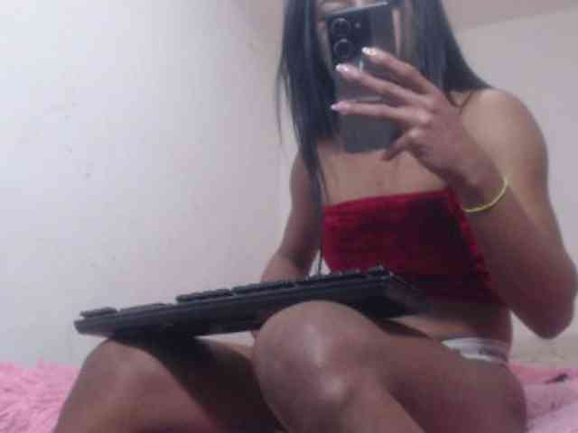 Jade-Esmeralda Sex Cam Show