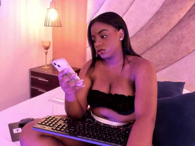 HANNA-ROUSE's BongaCams show and profile