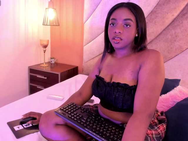 HANNA-ROUSE's BongaCams show and profile