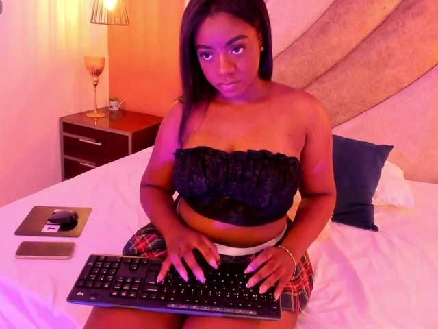 HANNA-ROUSE's BongaCams show and profile