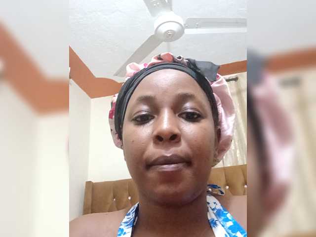 Swtebony live cam on BongaCams