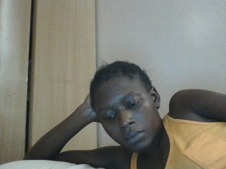 Prettygirl6's Live Webcam