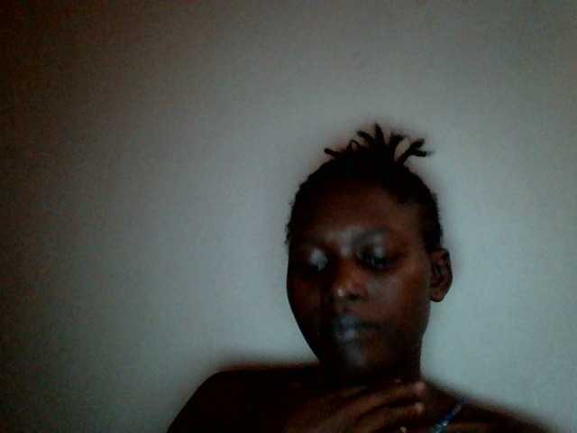 Prettygirl6 webcam bongacams model stream image