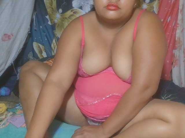 Prettyrams live cam on BongaCams