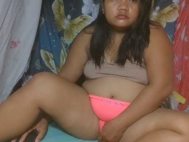 Prettyrams live cam on BongaCams