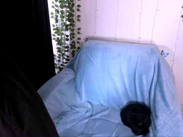 TinaEvanss webcam