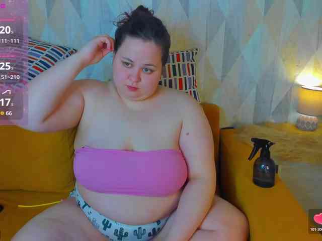 Moonlit-Adelee webcam