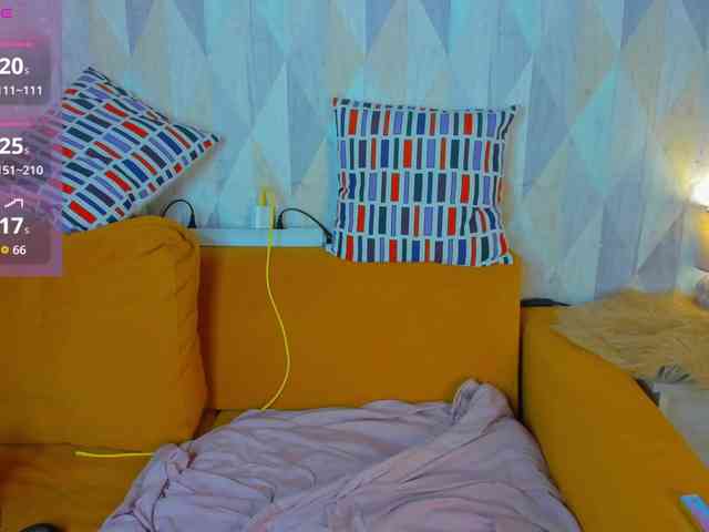 Moonlit-Adelee webcam